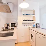 Angeles 3 Bed With Pool Apartamento *